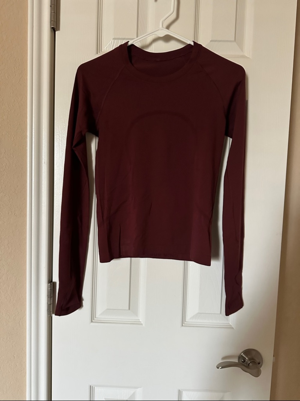 Lululemon swiftly long sleeve race length size 4